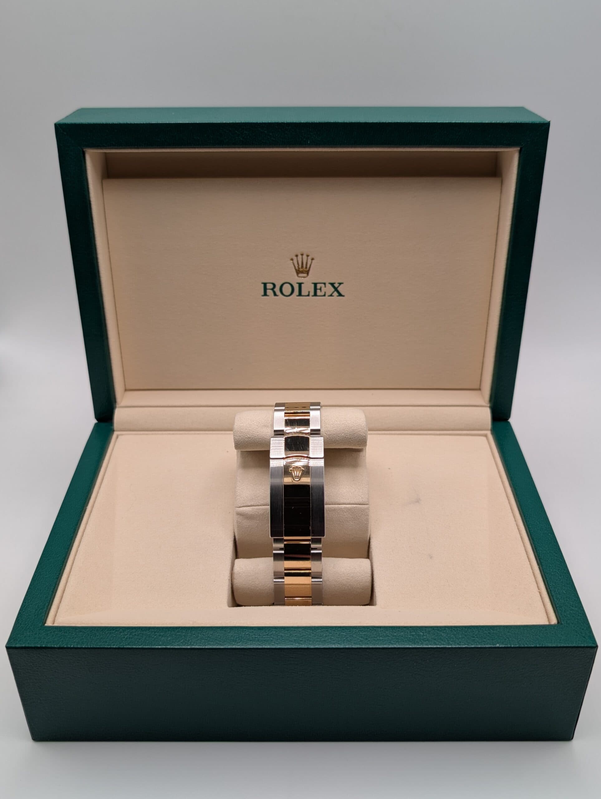 Rolex Sky-Dweller 326933 - Back