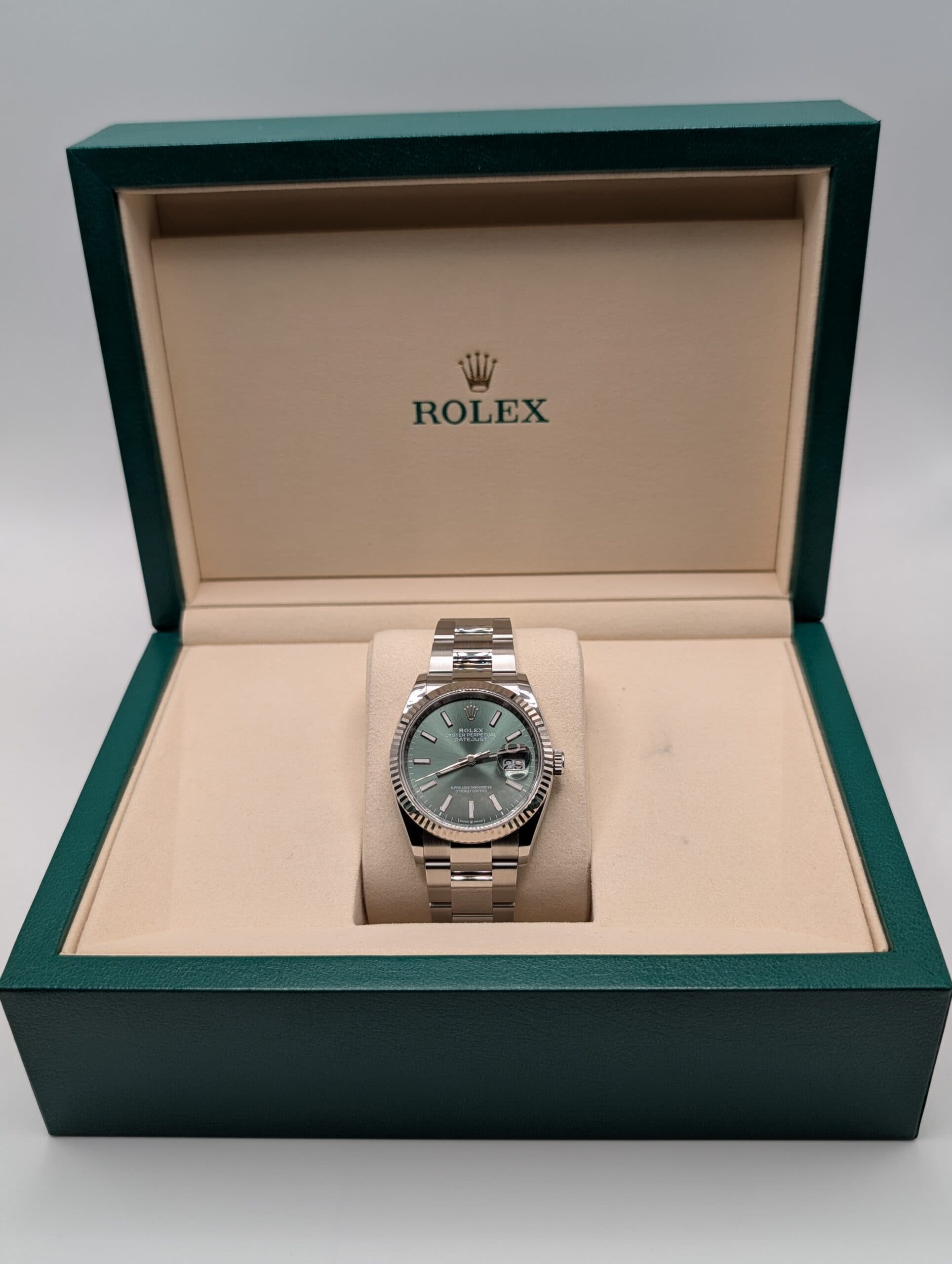 Rolex Datejust 36 - 126234 - Front