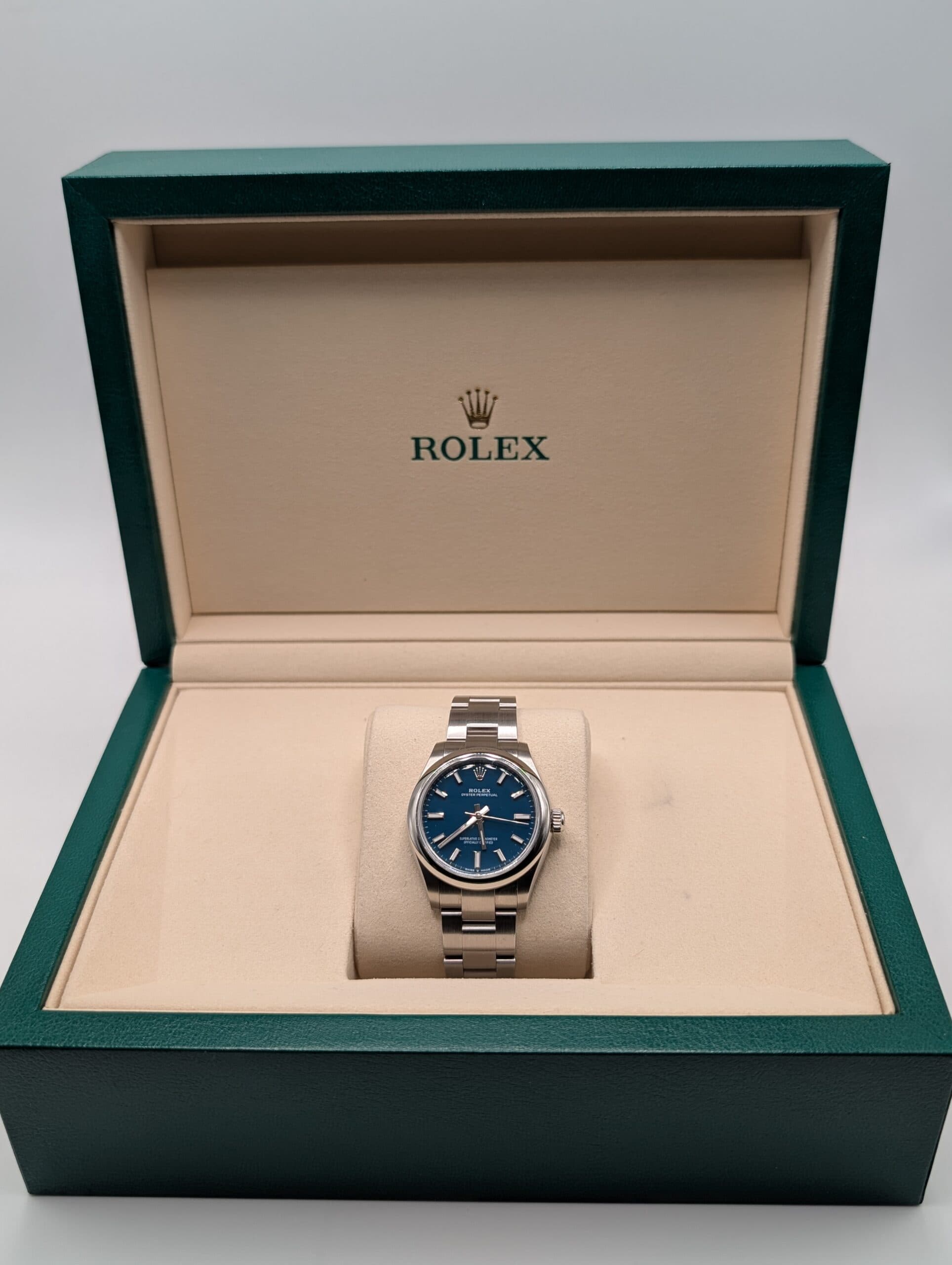 Rolex Oyster Perpetual 31 - 277200 - Front