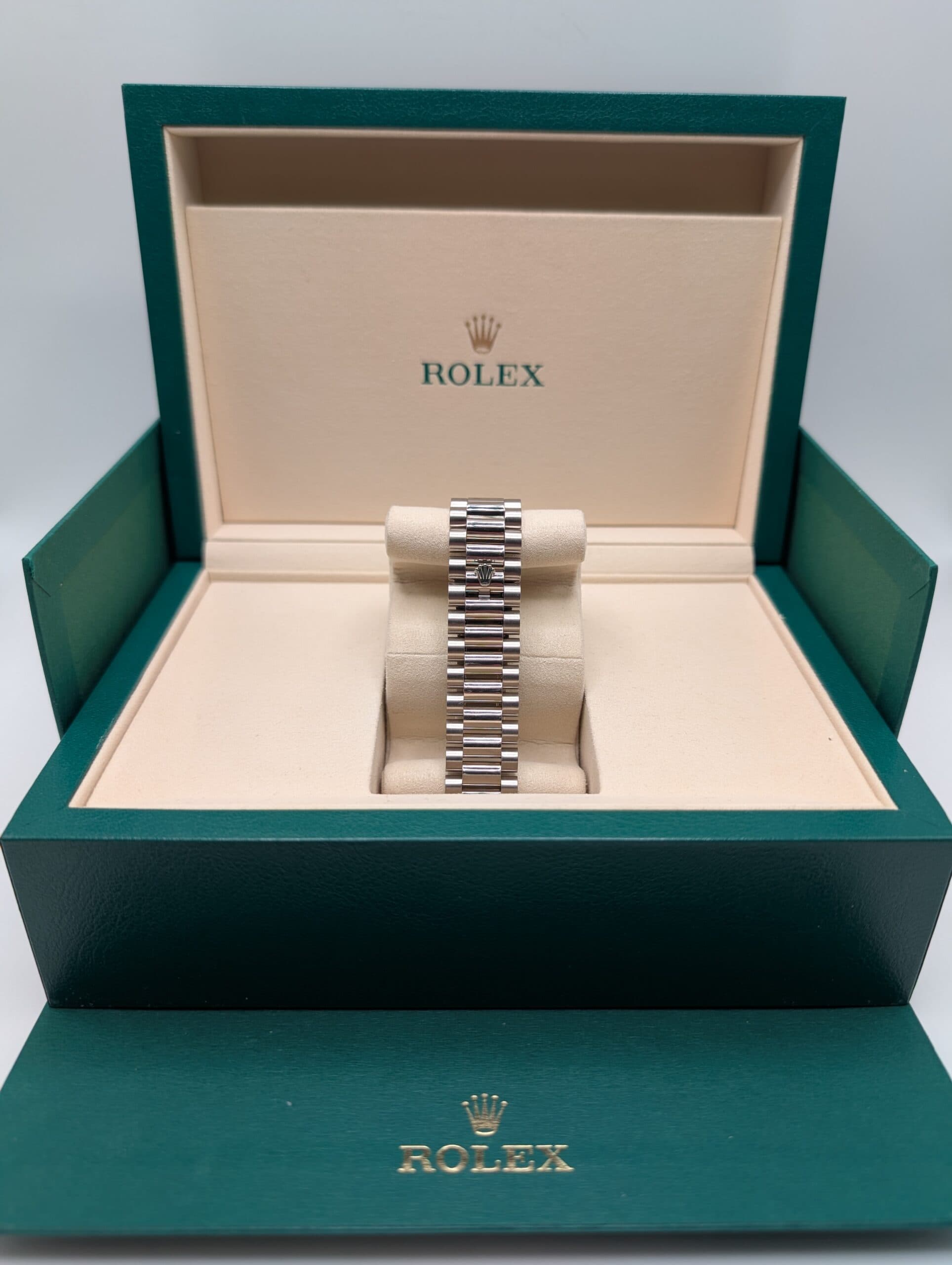 Rolex Day-Date II - 218239 - Back