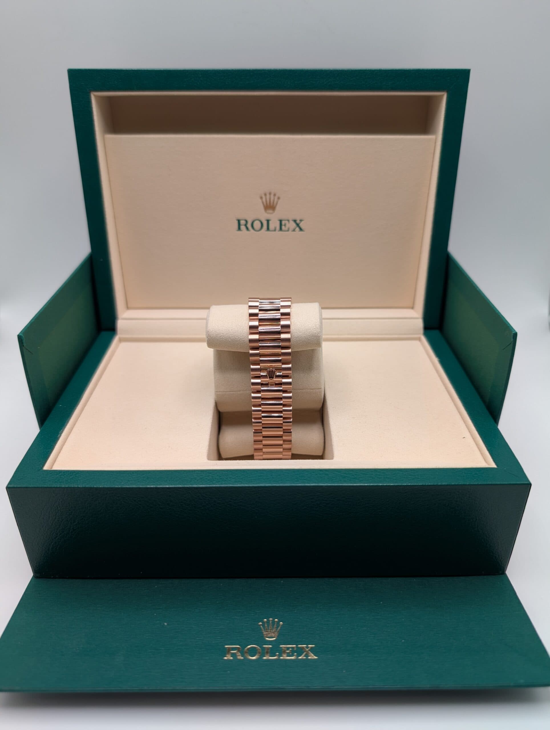 Rolex Day-Date II 218235 - Back