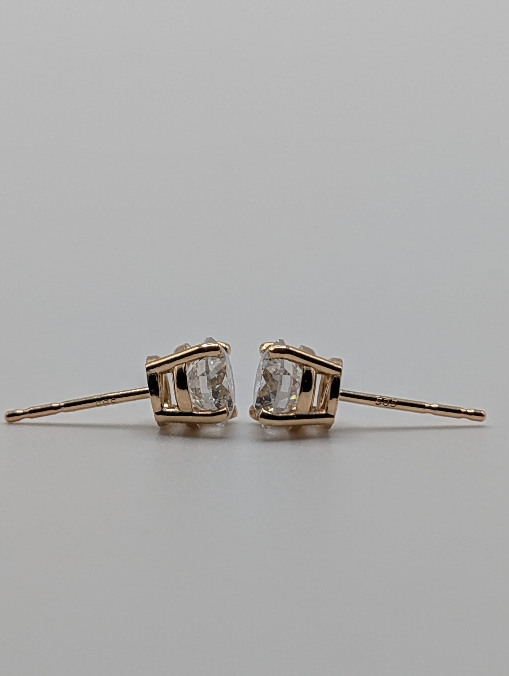 Round Lab Diamond Stud Earrings (1.5 ct. tw.)