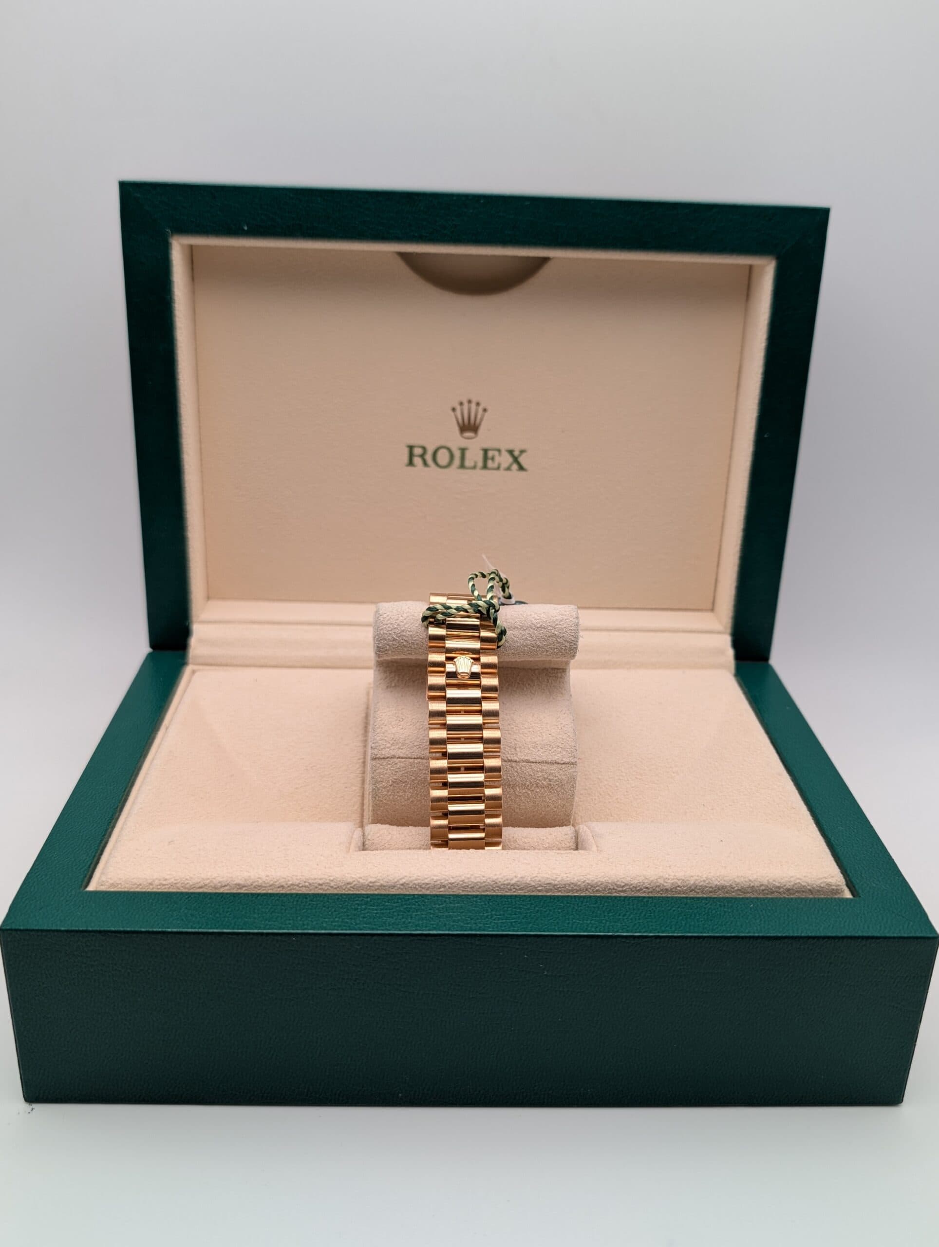 Rolex - Day-Date - 18038 - Back
